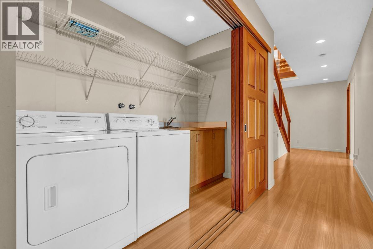 4893 SUNSHINE COAST HIGHWAY, Sechelt