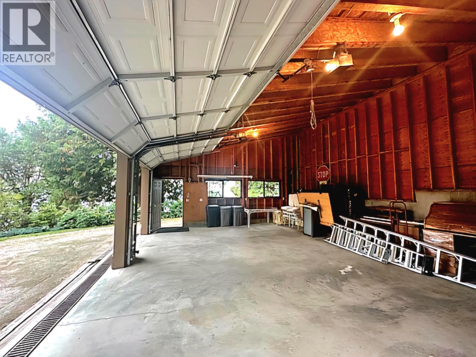 4893 SUNSHINE COAST HIGHWAY, Sechelt