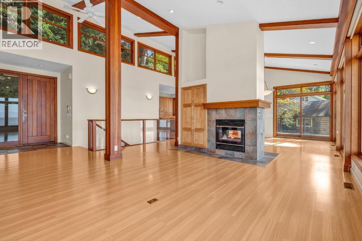 4893 SUNSHINE COAST HIGHWAY, Sechelt