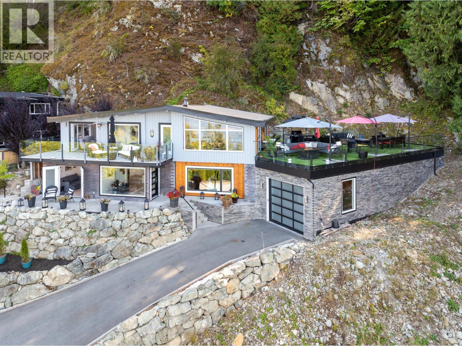 195 KELVIN GROVE WAY, Lions Bay