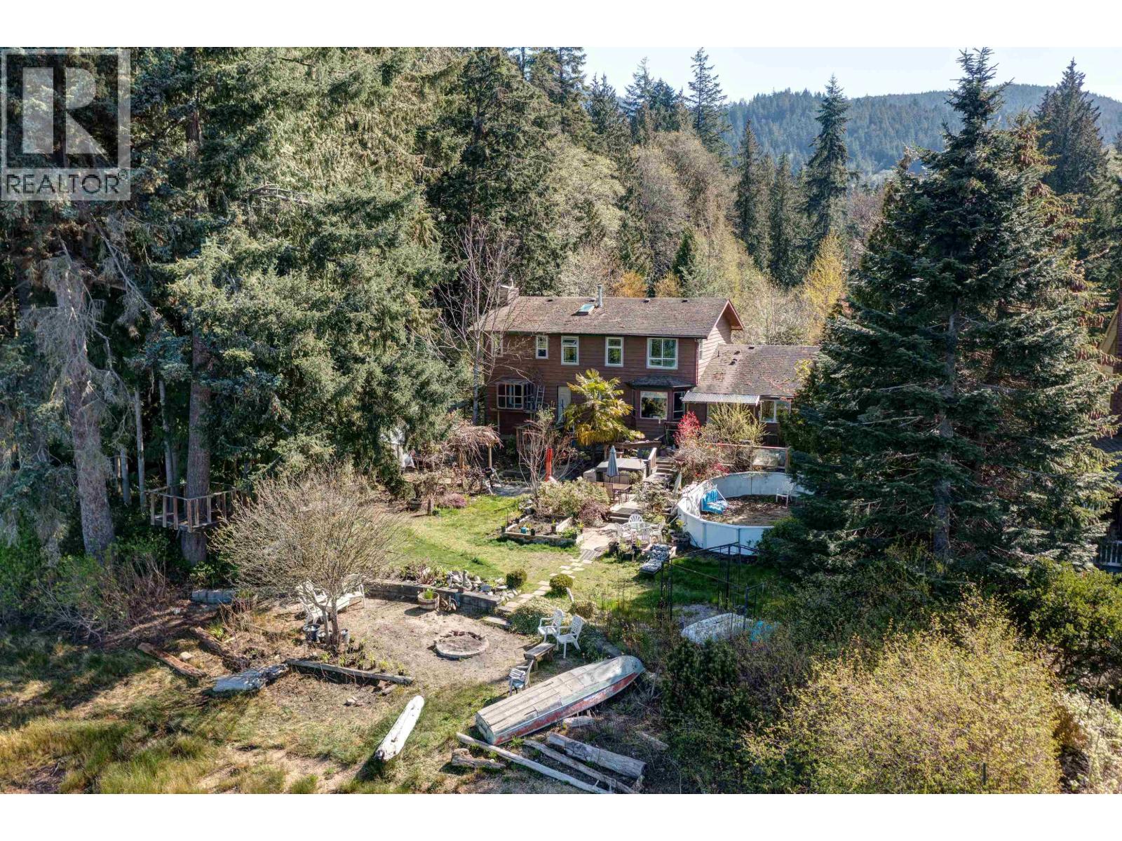 6279-6283 SECHELT INLET ROAD, Sechelt