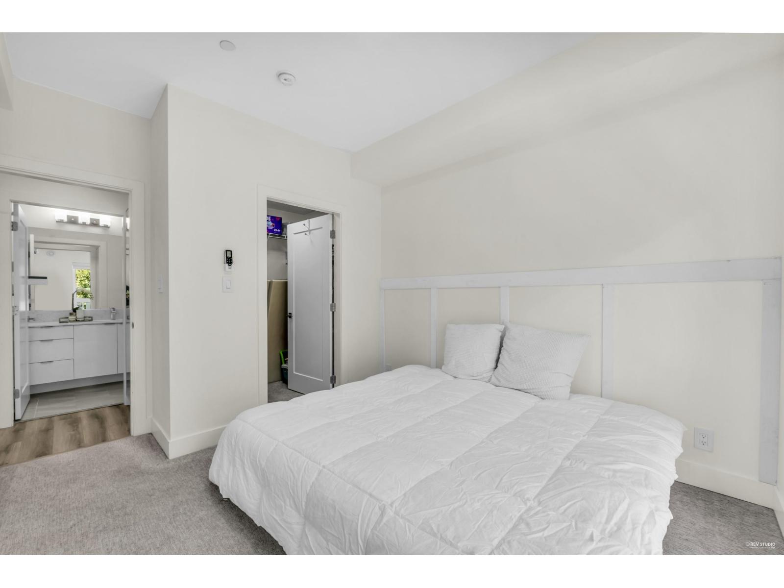 B212 8447 202 STREET, Langley