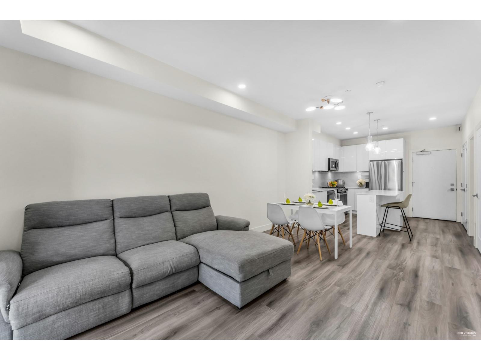 B212 8447 202 STREET, Langley
