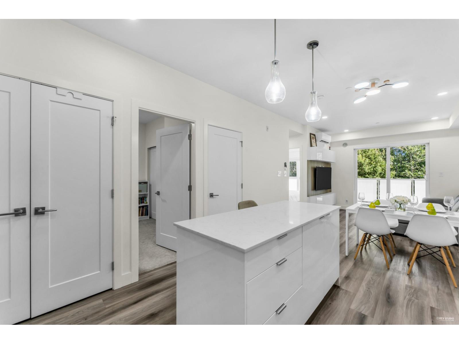 B212 8447 202 STREET, Langley