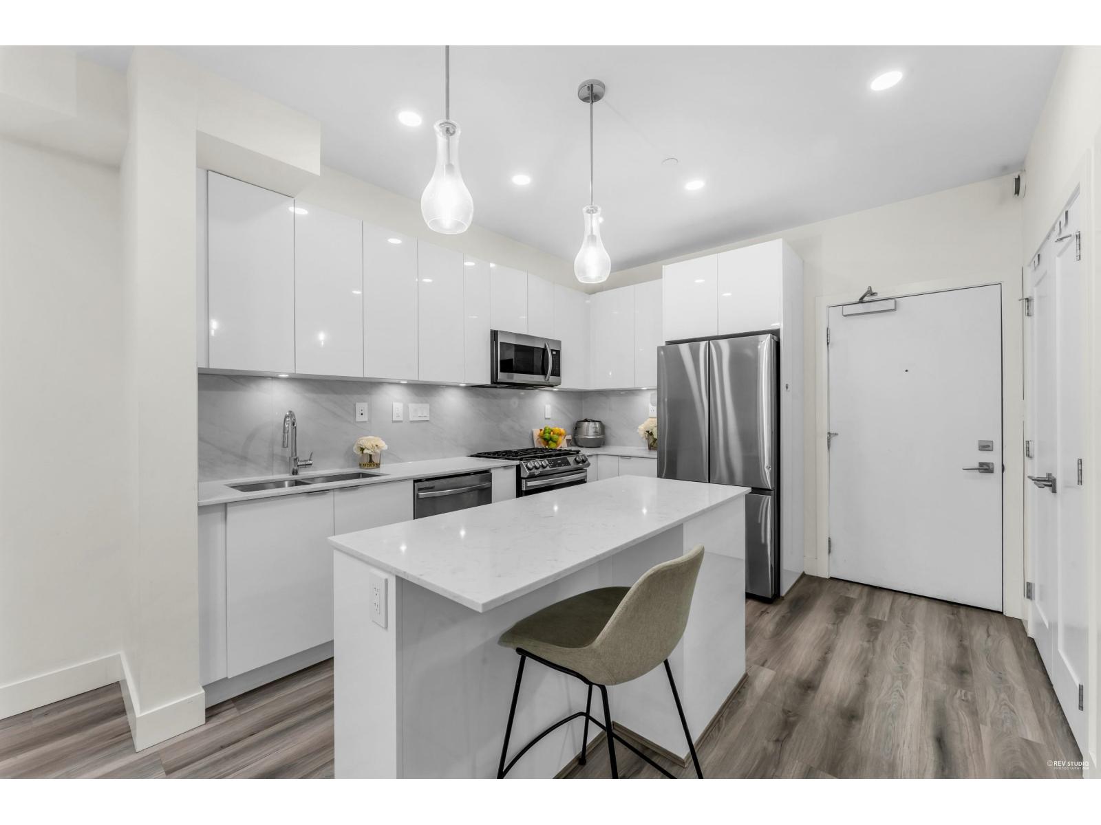 B212 8447 202 STREET, Langley