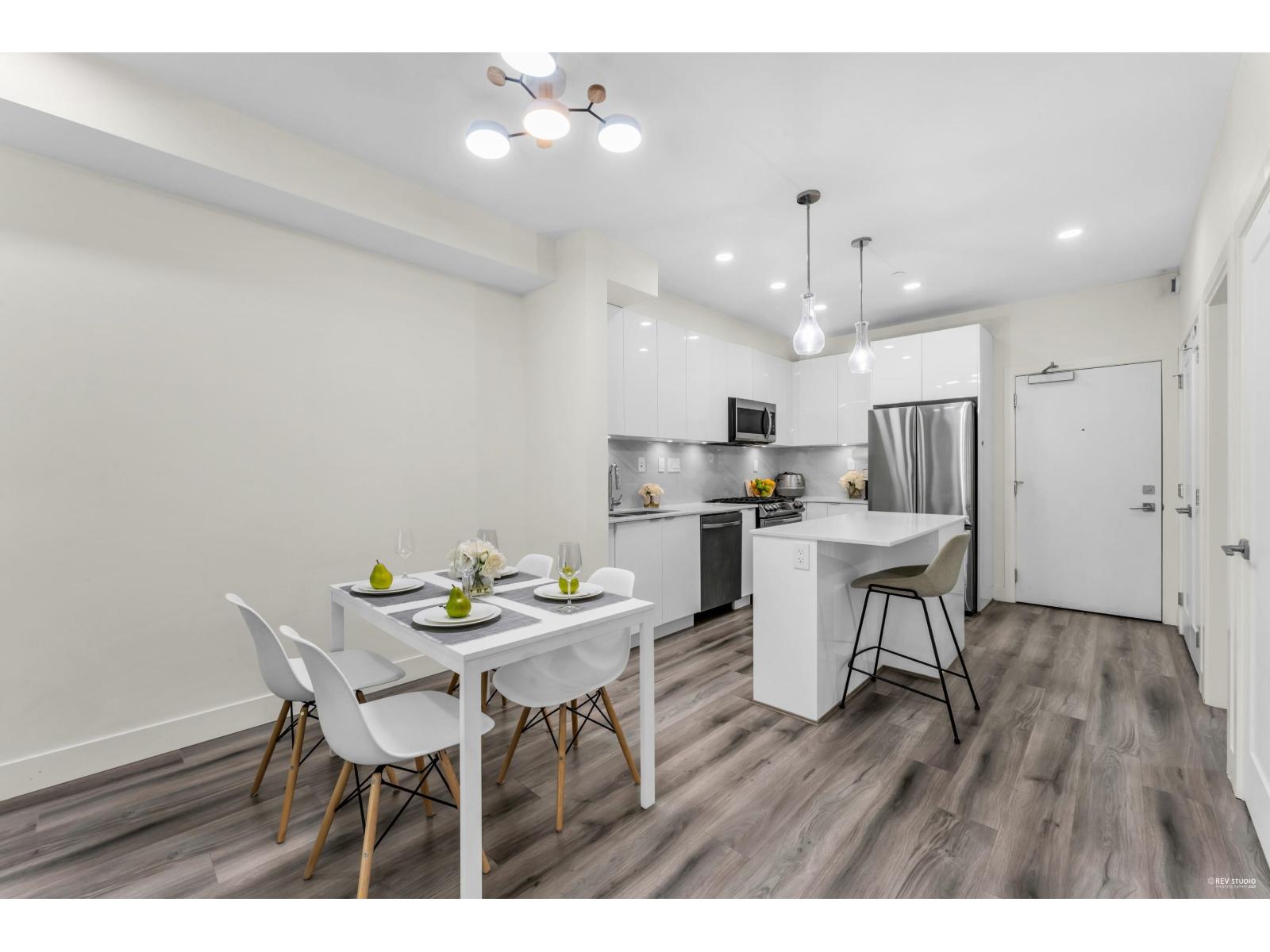 B212 8447 202 STREET, Langley