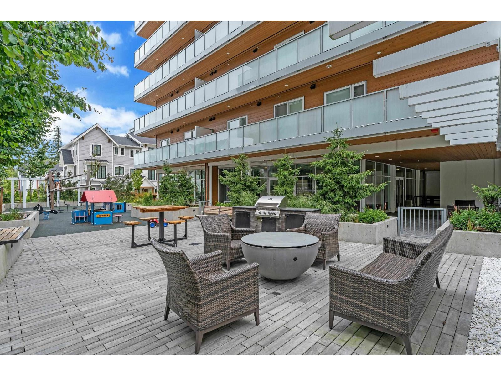 B212 8447 202 STREET, Langley