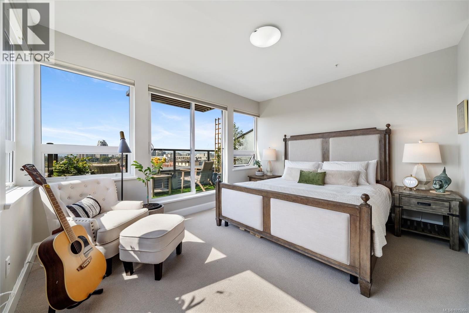 407 595 Pandora Avenue, Victoria