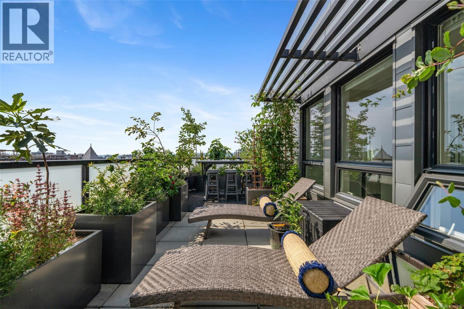 407 595 Pandora Avenue, Victoria