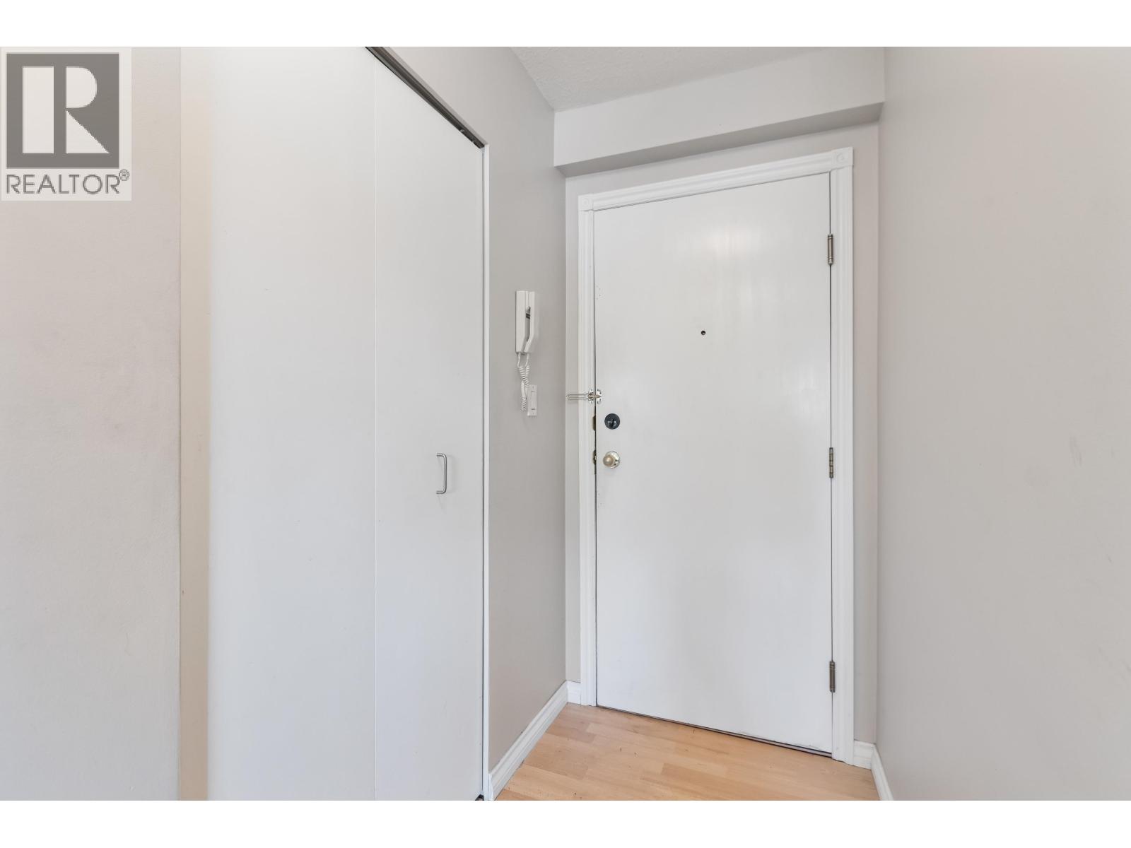 401 20561 113 AVENUE, Maple Ridge