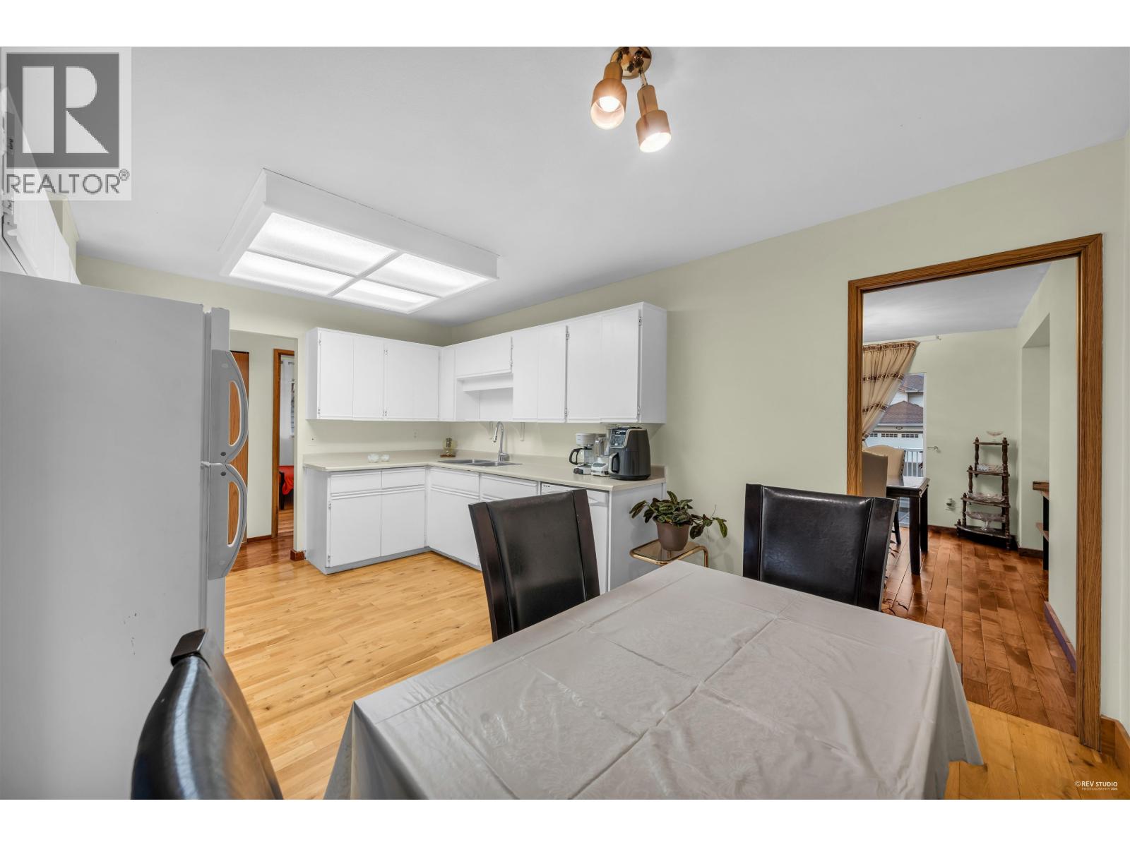 1382 SUTHERLAND AVENUE, Port Coquitlam