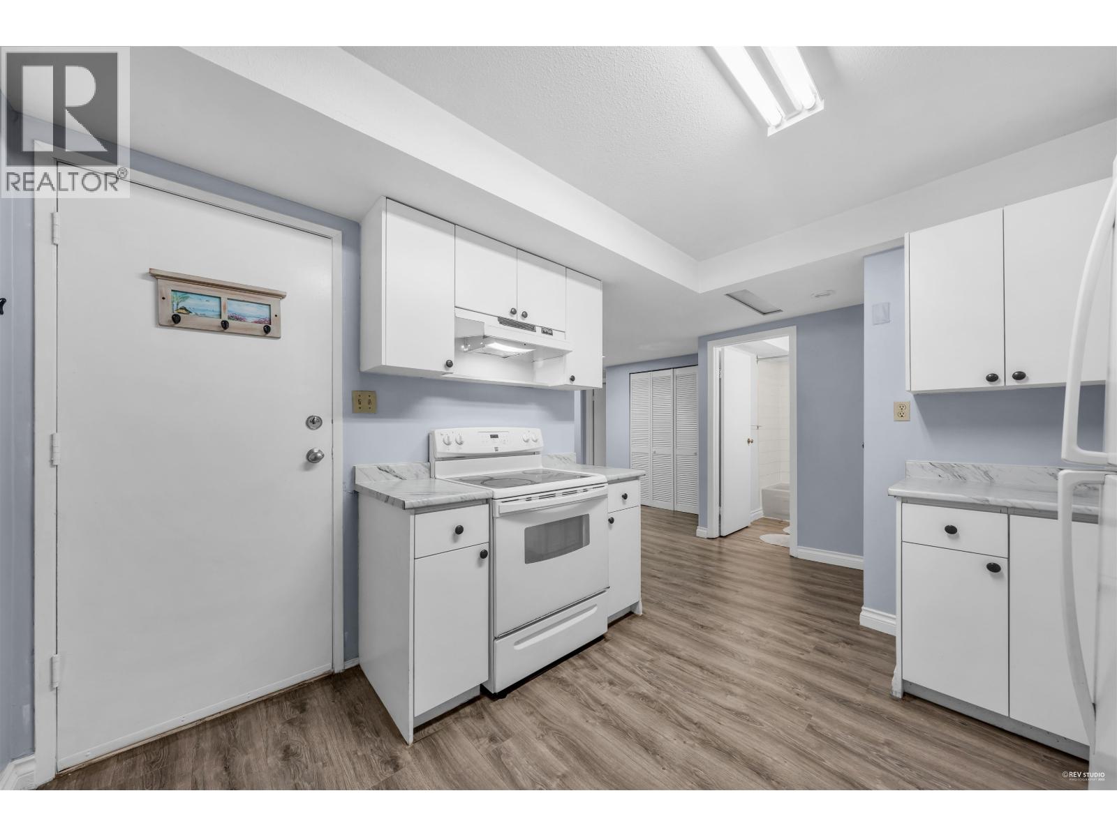 1382 SUTHERLAND AVENUE, Port Coquitlam