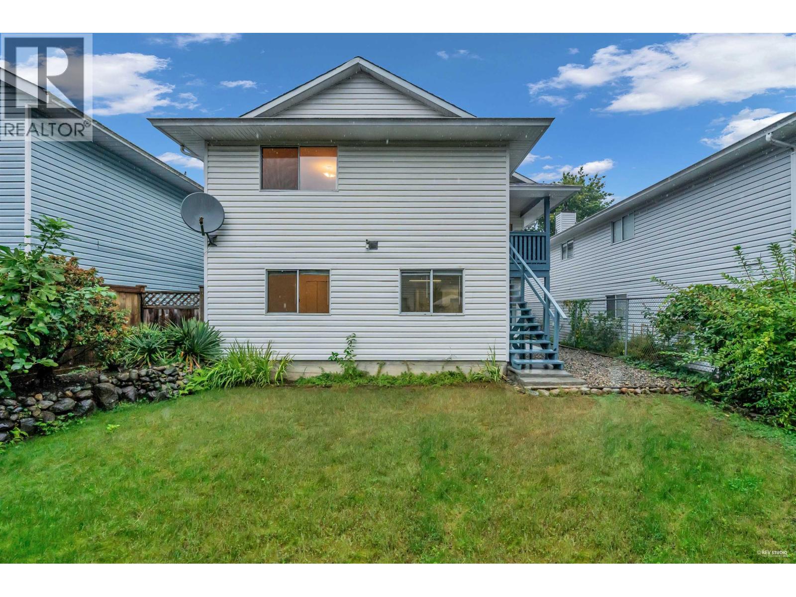 1382 SUTHERLAND AVENUE, Port Coquitlam