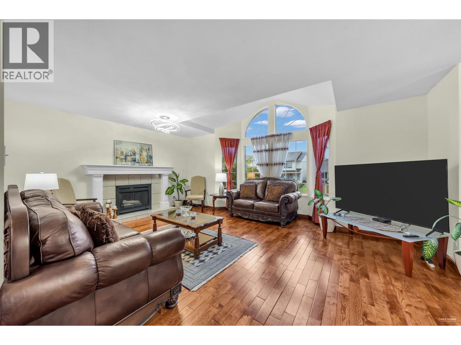 1382 SUTHERLAND AVENUE, Port Coquitlam