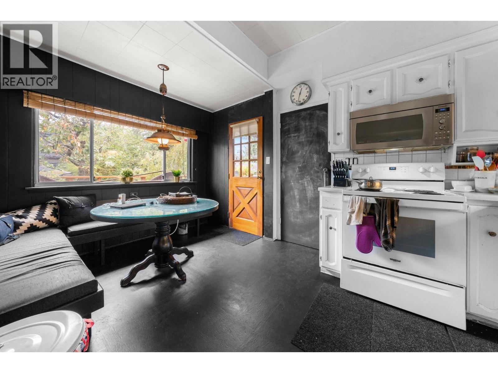 2027 W 44TH AVENUE, Vancouver