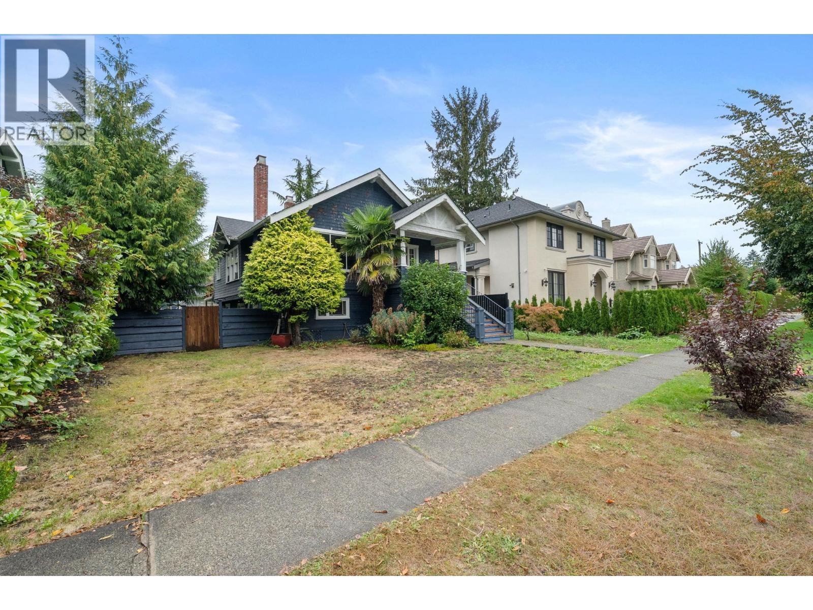2027 W 44TH AVENUE, Vancouver