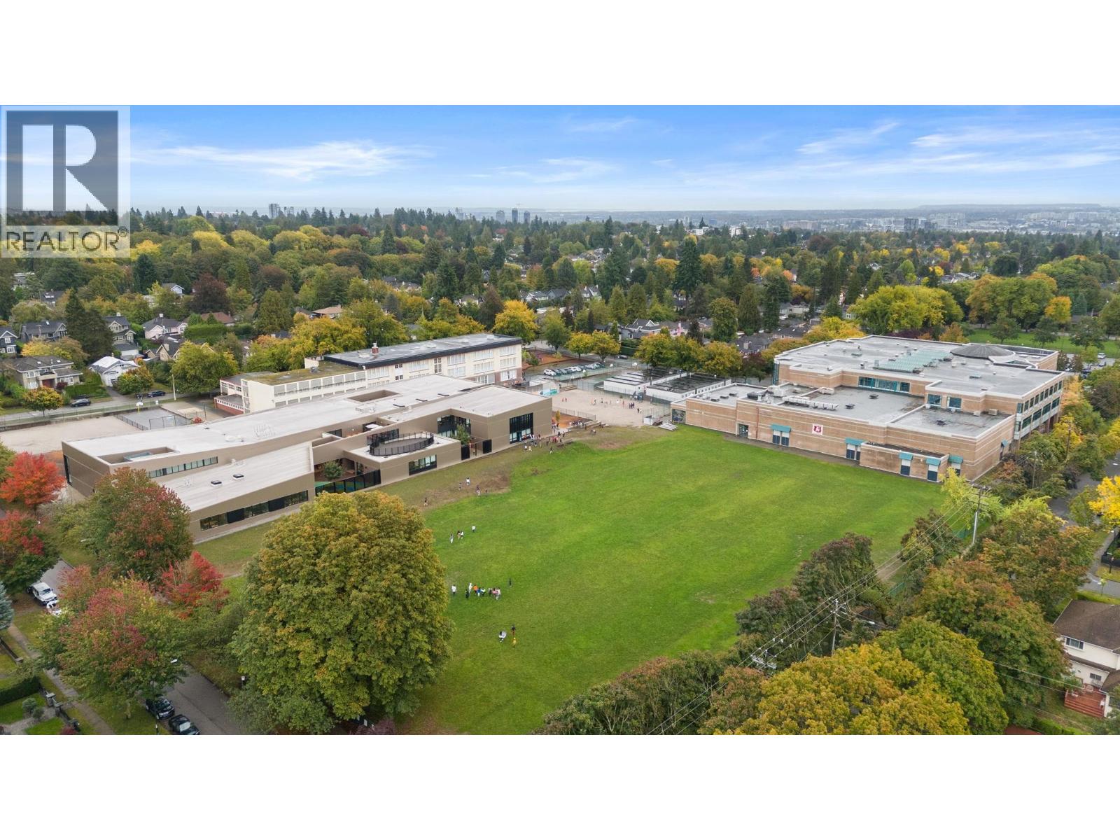 2027 W 44TH AVENUE, Vancouver