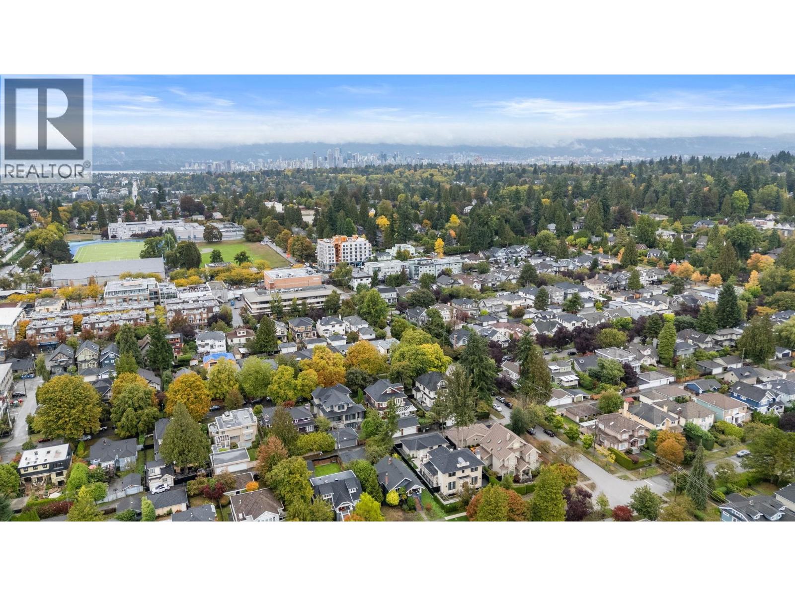 2027 W 44TH AVENUE, Vancouver