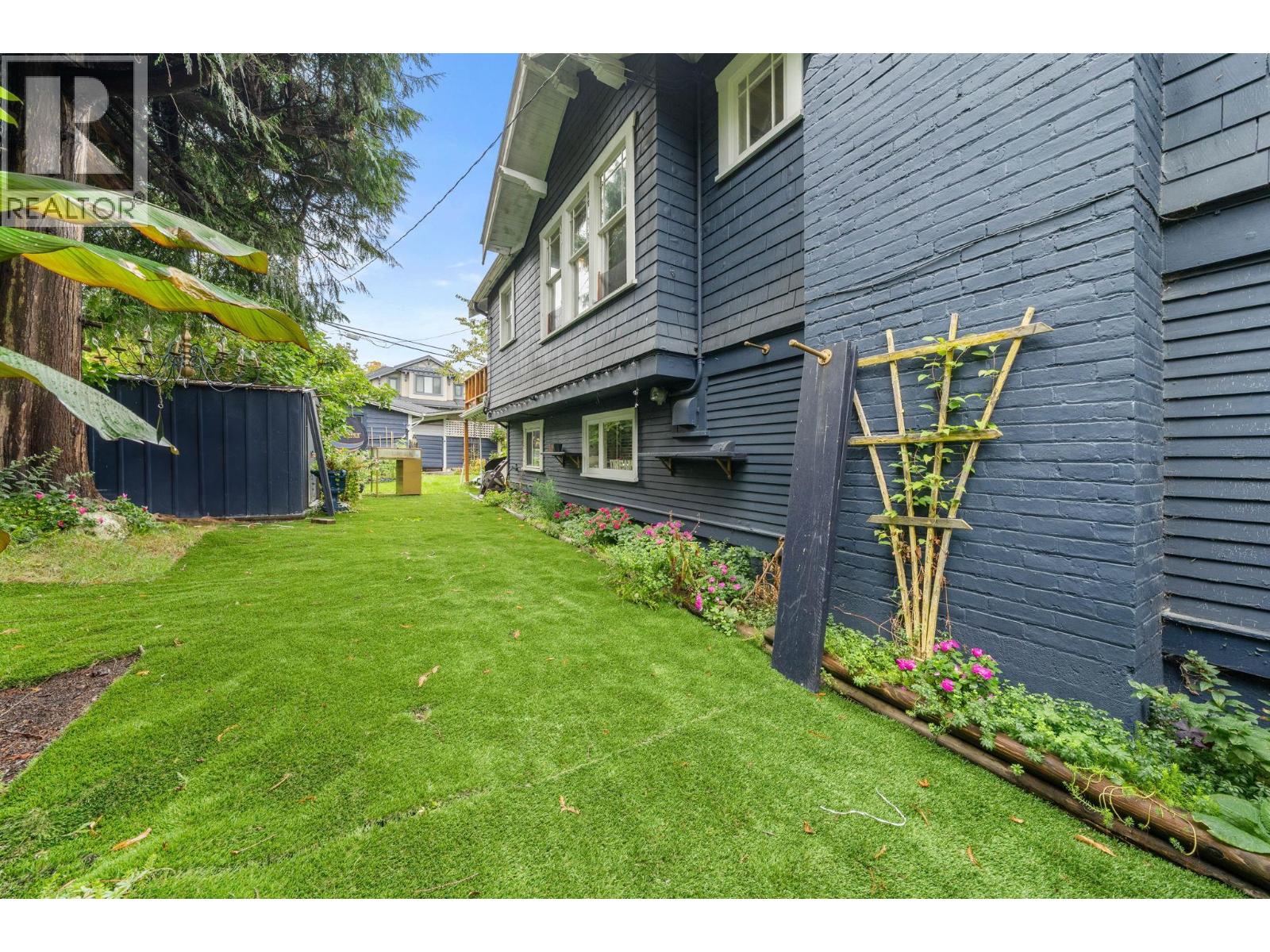 2027 W 44TH AVENUE, Vancouver