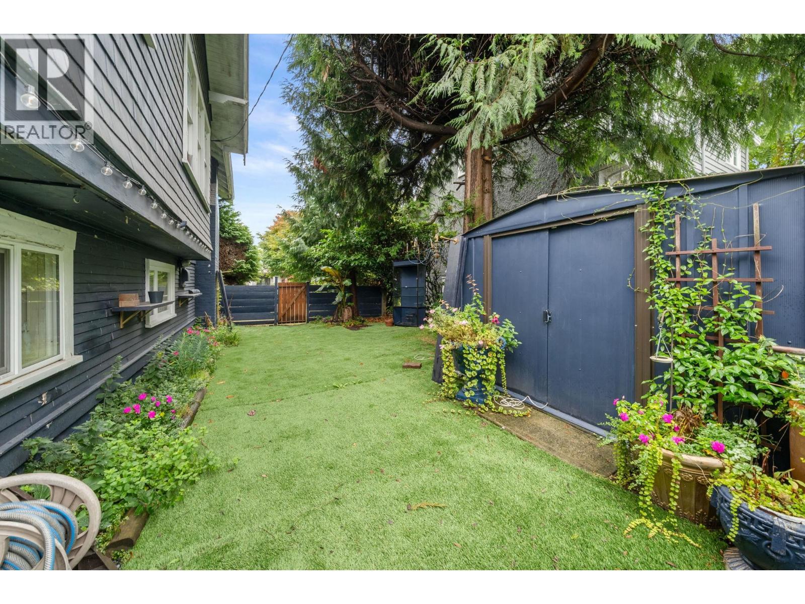 2027 W 44TH AVENUE, Vancouver