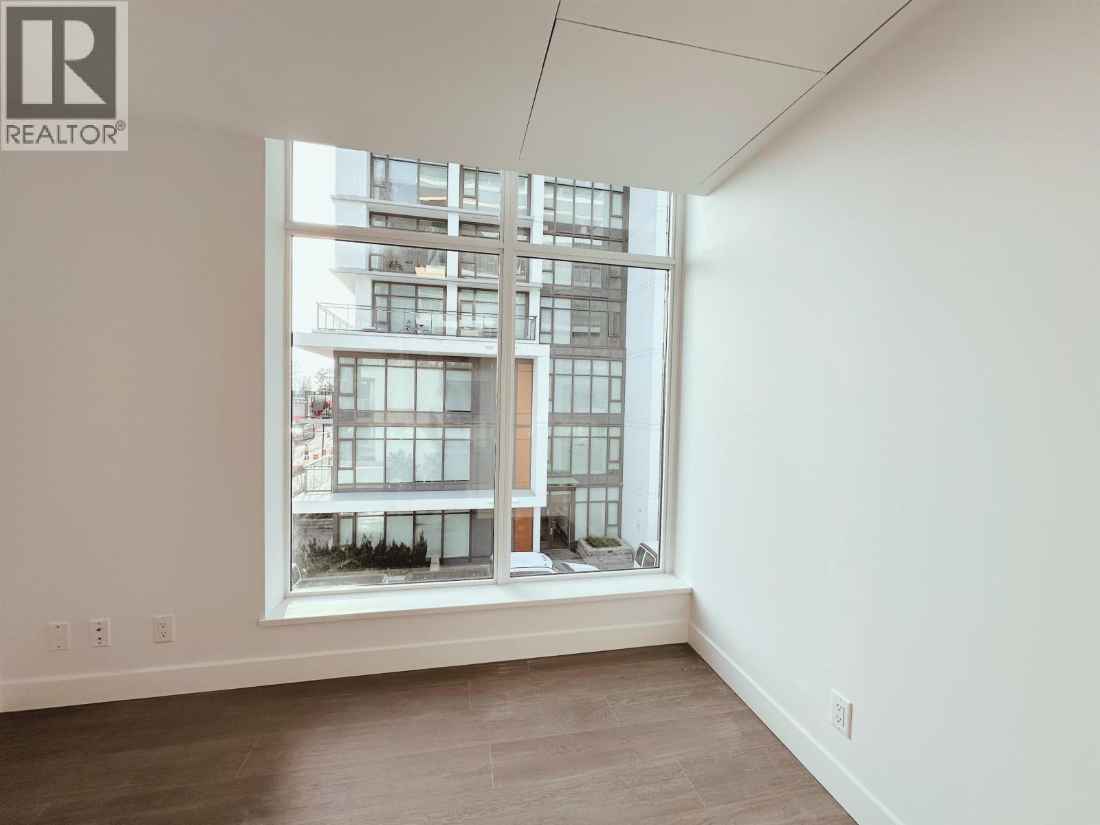 305 6511 SUSSEX AVENUE, Burnaby