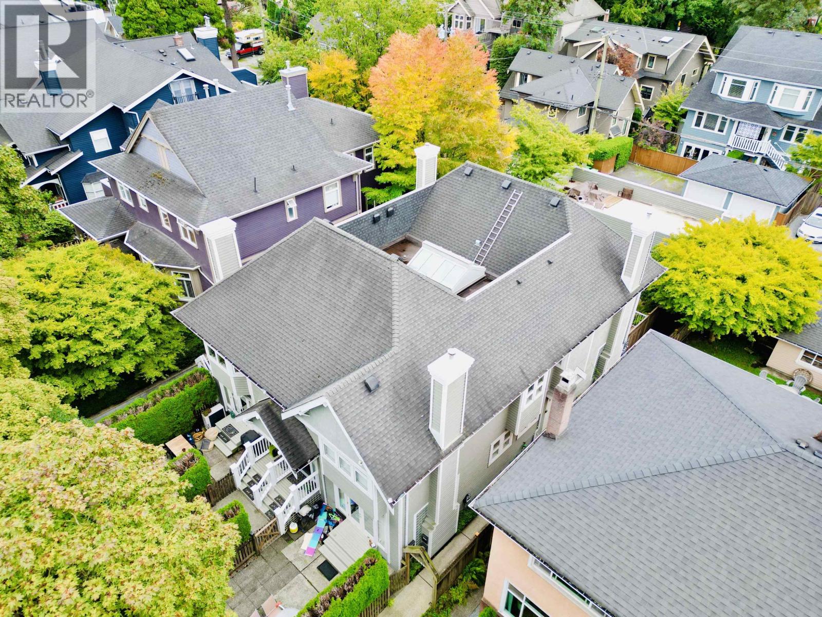 1966 W 11TH AVENUE, Vancouver