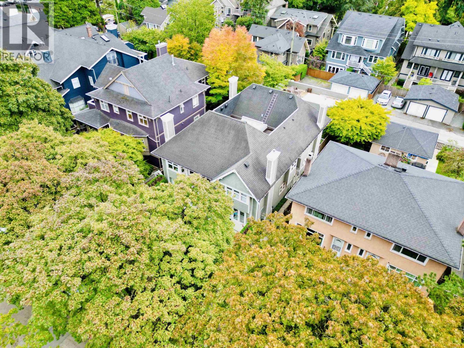 1966 W 11TH AVENUE, Vancouver