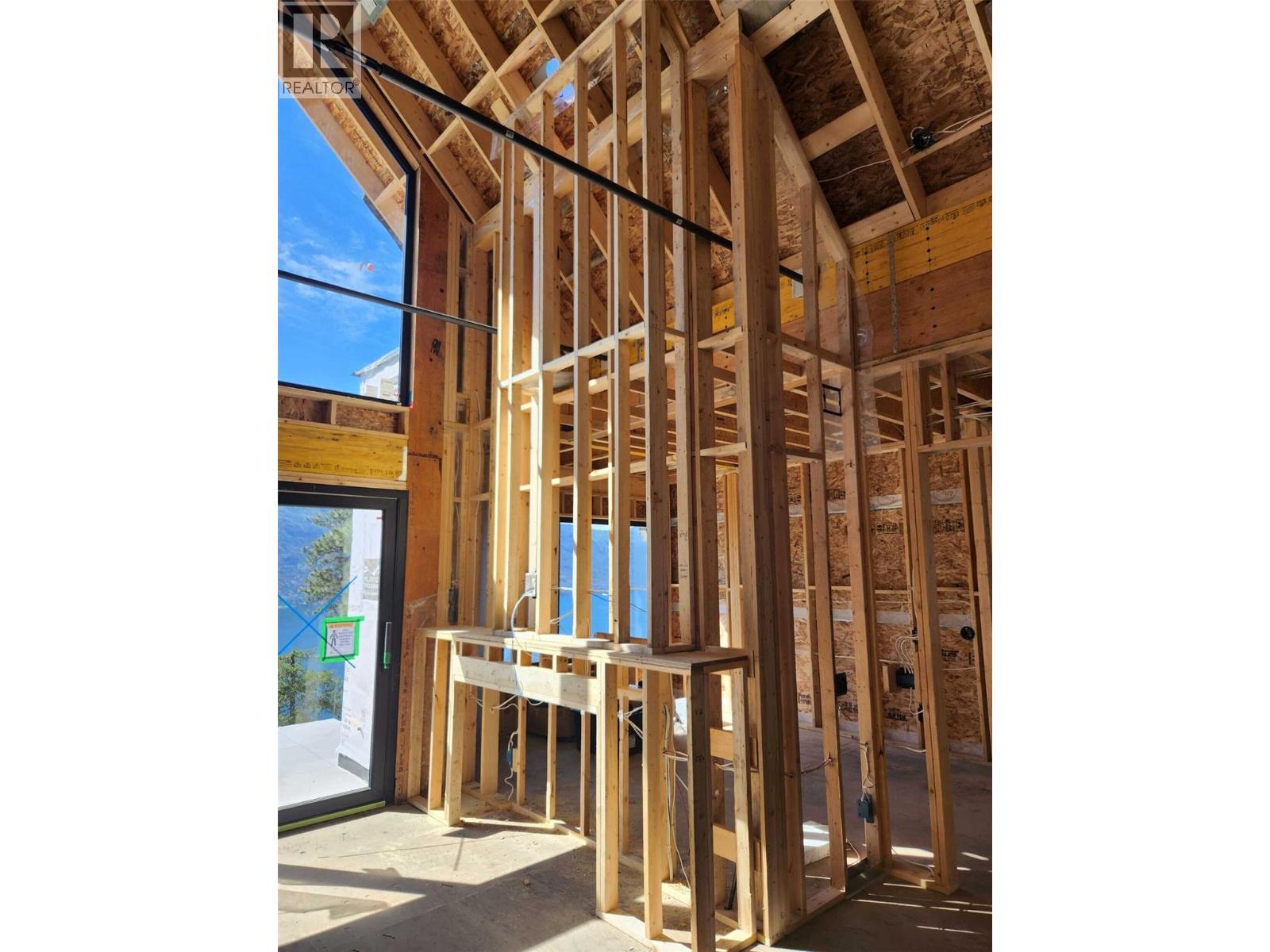 6 3700 McKinley Beach Drive, Kelowna