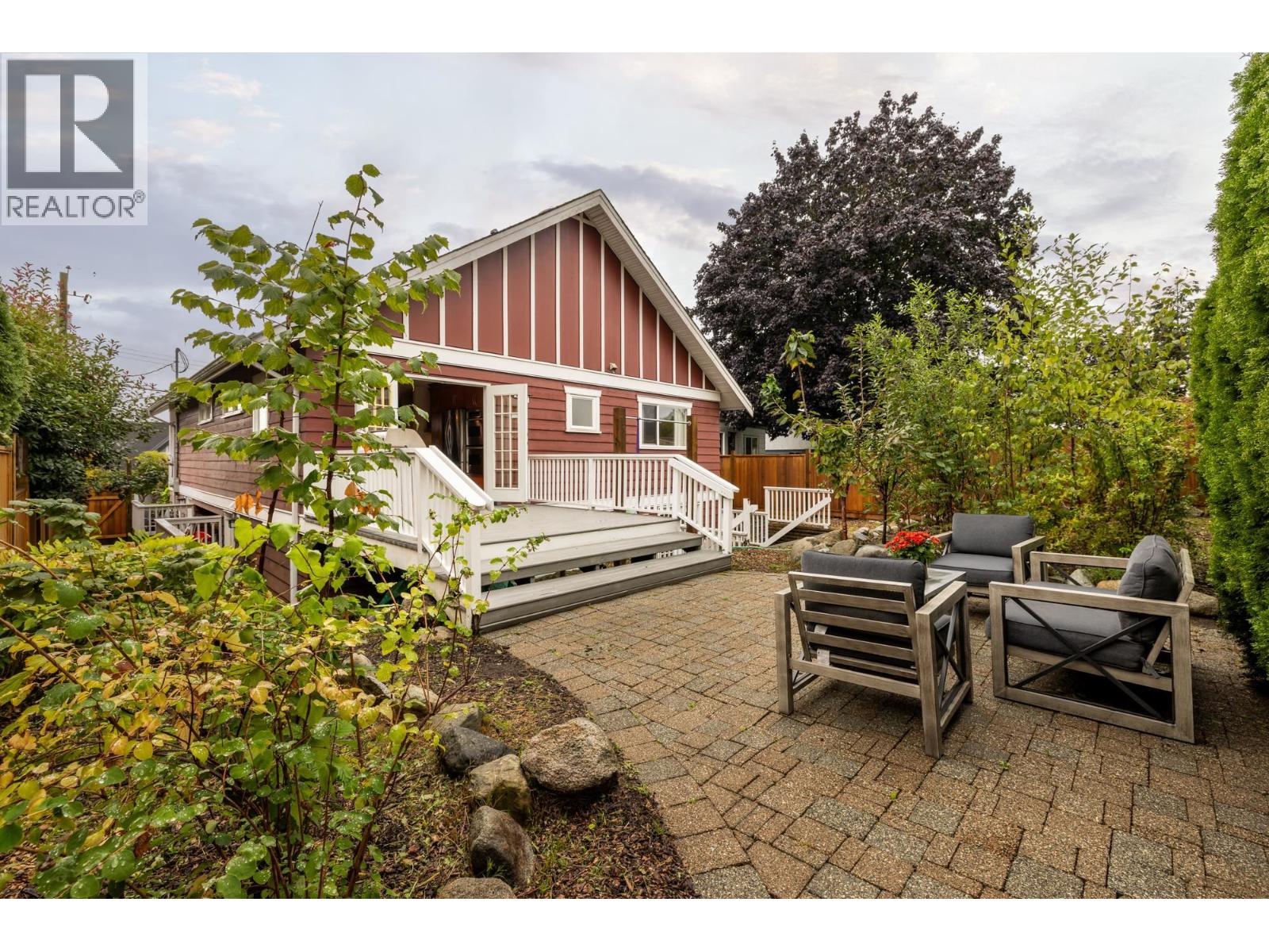 518 E 7TH STREET, North Vancouver