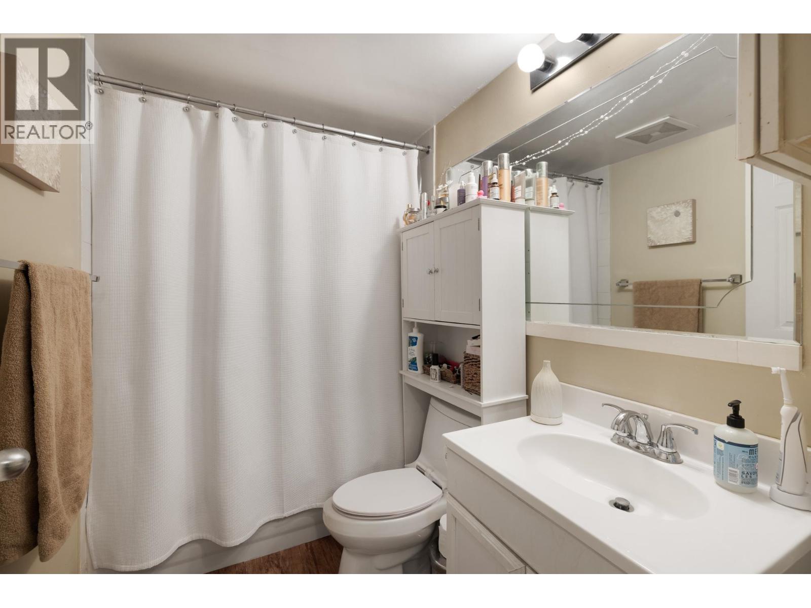 518 E 7TH STREET, North Vancouver