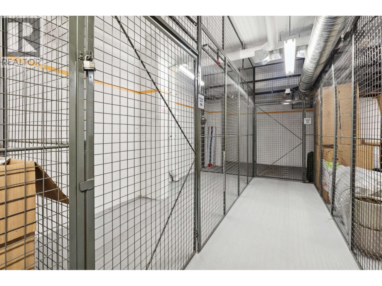 201 908 KEITH ROAD, West Vancouver
