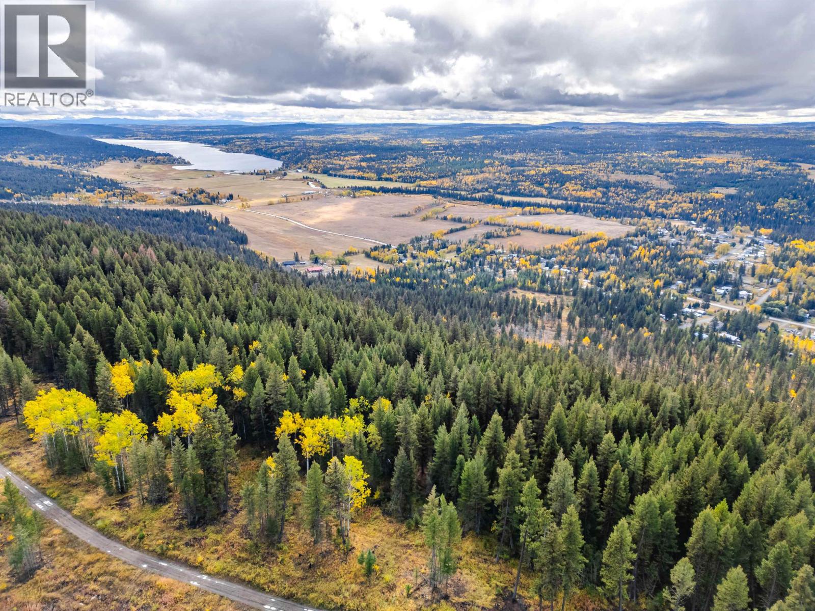 6395 YOUNG ROAD, Horse Lake