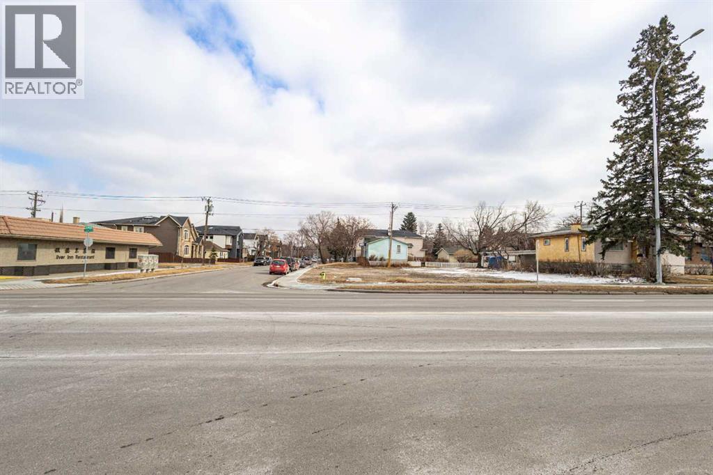 
          2620 Centre Street Northeast
            <br/>
            <span>Calgary</span>
            , 
            <span>AB</span>
             <span>T2E2V4</span>
         - Photo 7