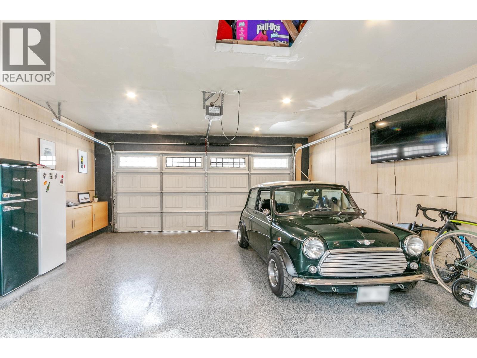 251 JENSEN STREET, New Westminster