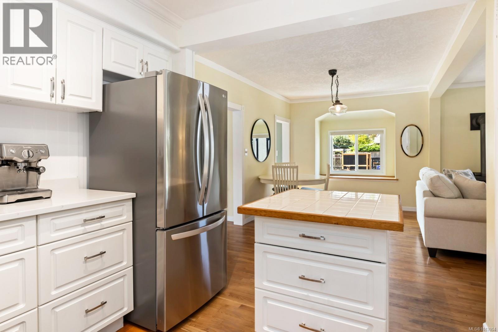 3128 Maxwell St, Chemainus