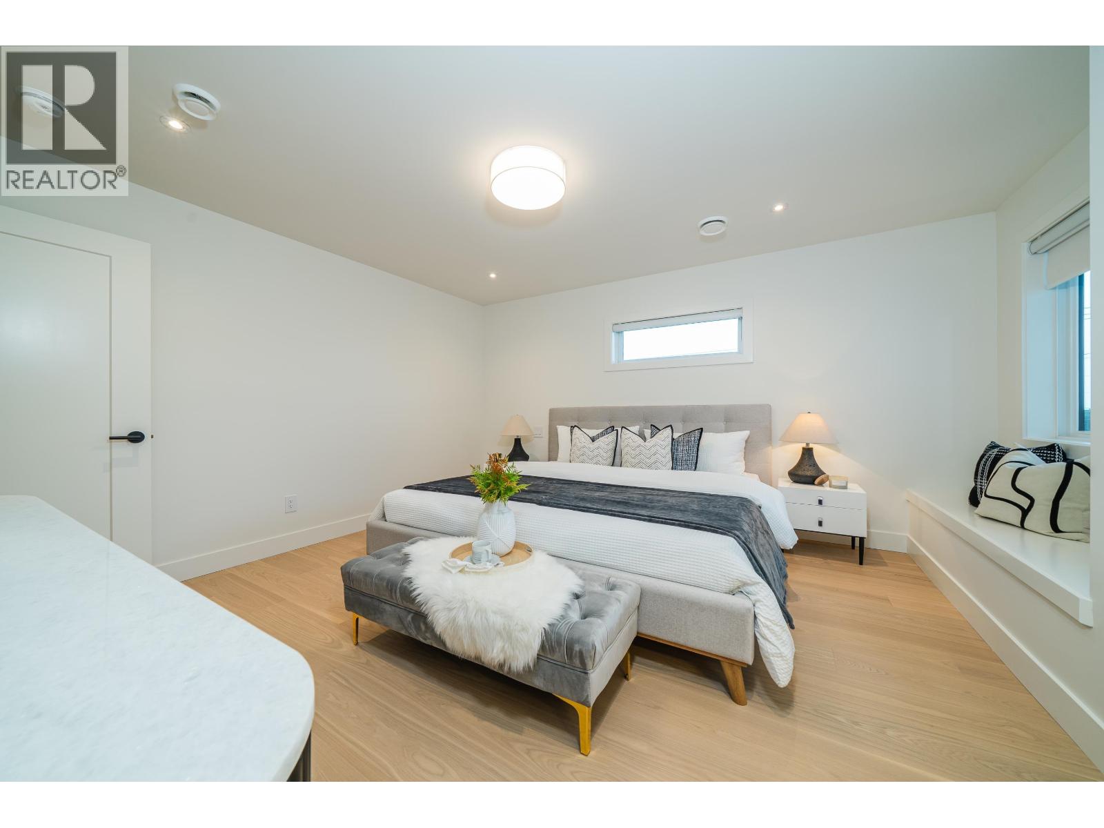 3815 OXFORD STREET, Burnaby