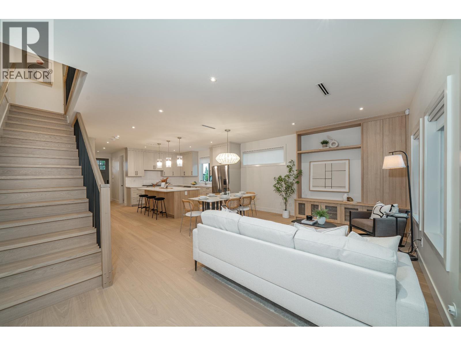 3815 OXFORD STREET, Burnaby