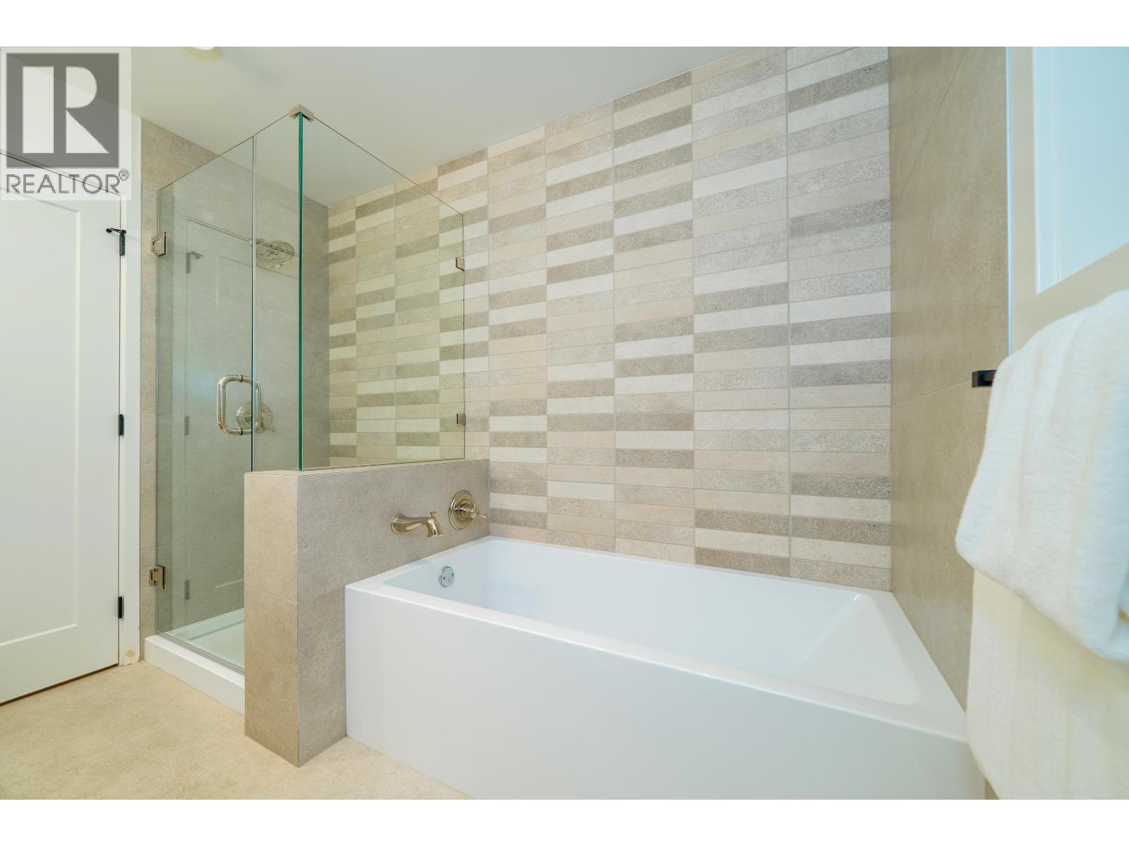 3815 OXFORD STREET, Burnaby