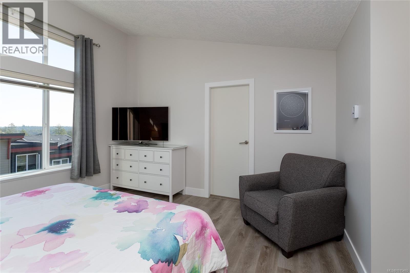 2121 Greenhill Rise, Langford