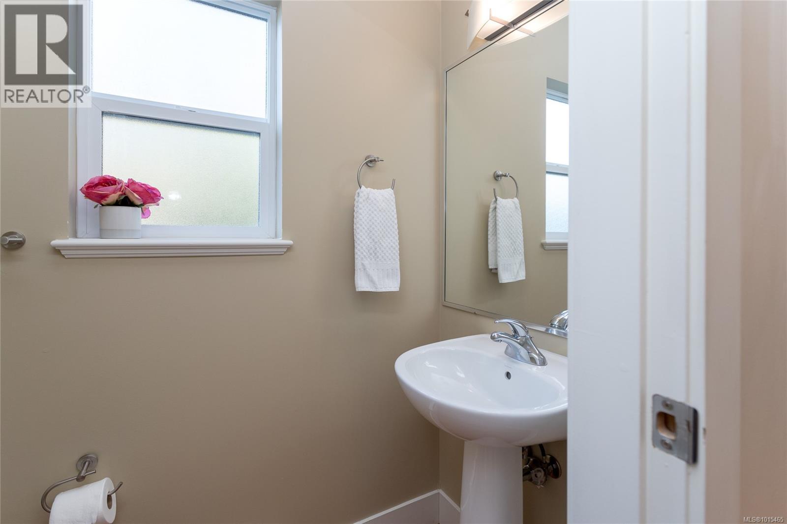 2121 Greenhill Rise, Langford