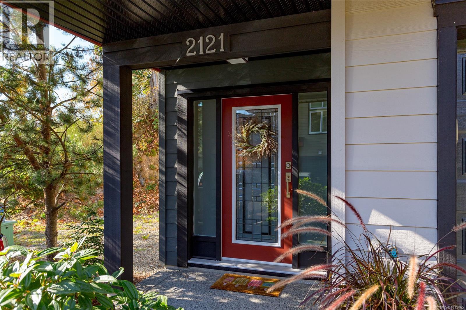2121 Greenhill Rise, Langford