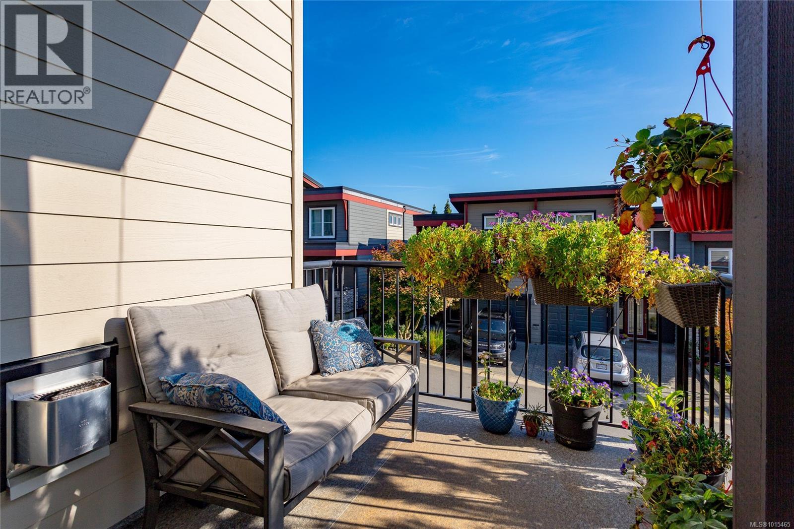 2121 Greenhill Rise, Langford