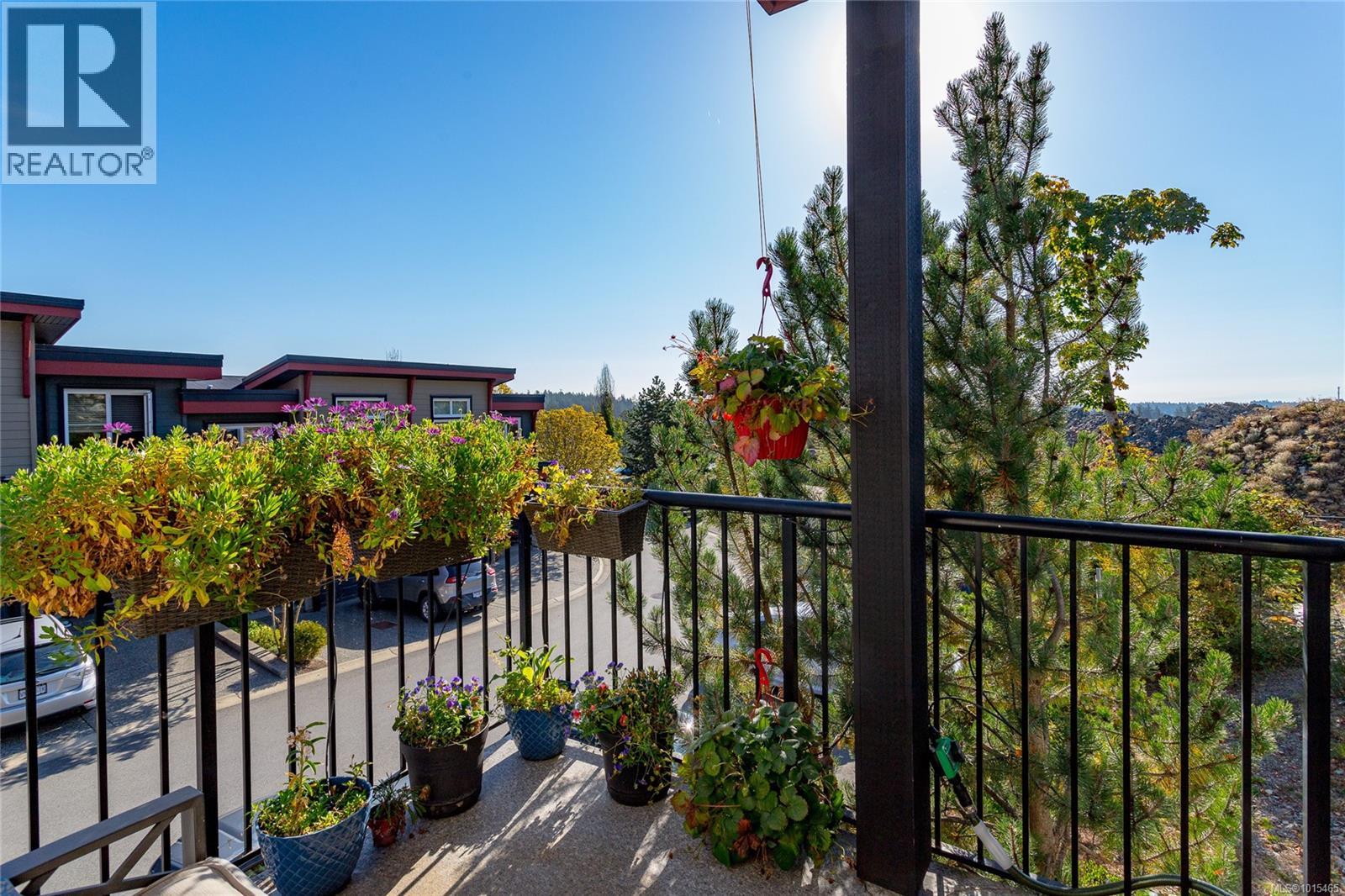 2121 Greenhill Rise, Langford