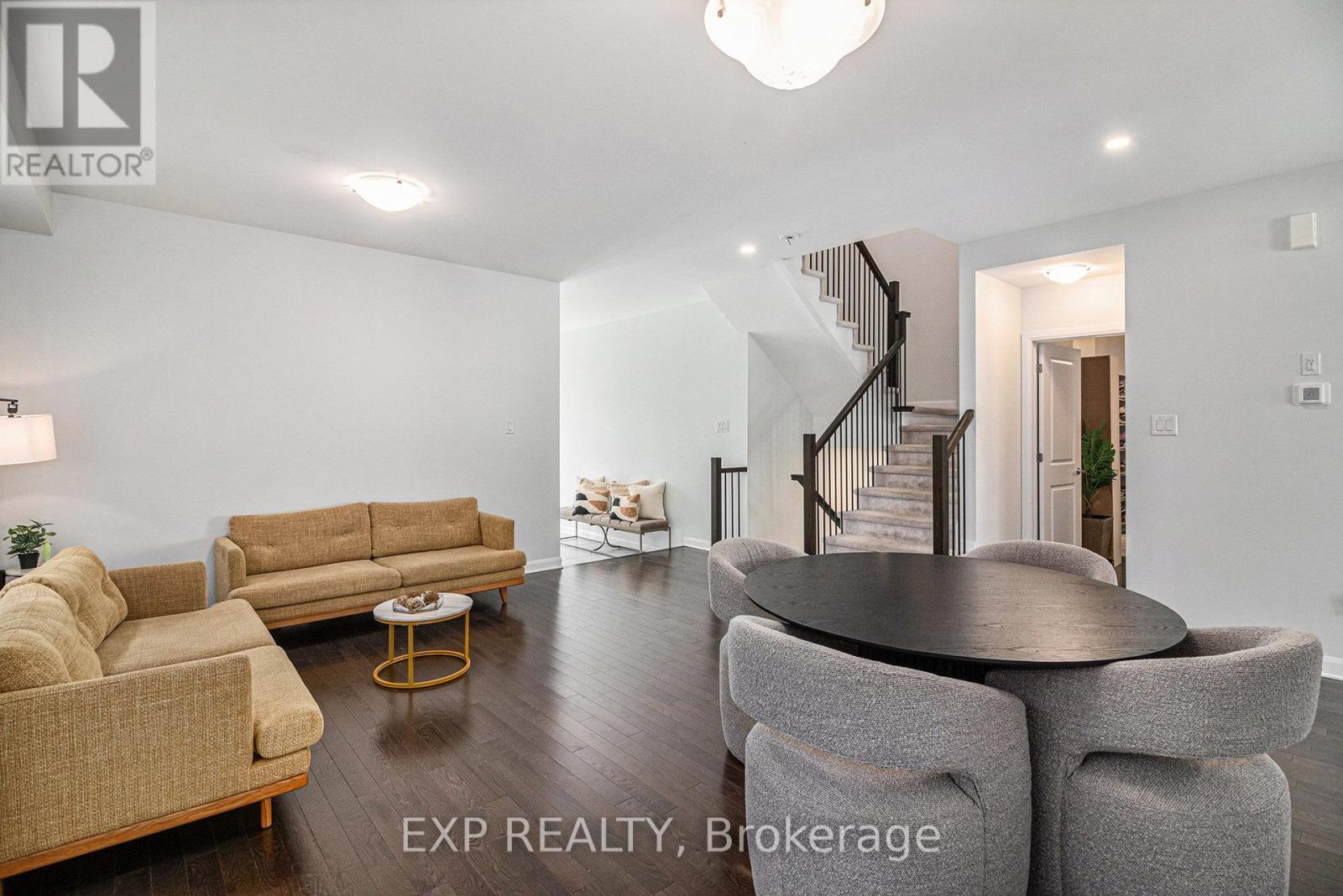 living & Dinning room