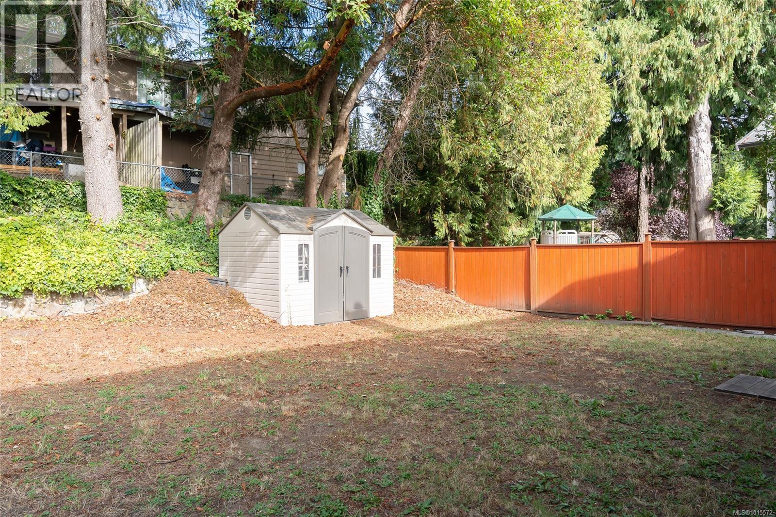 3062 Shoreview Dr, Langford