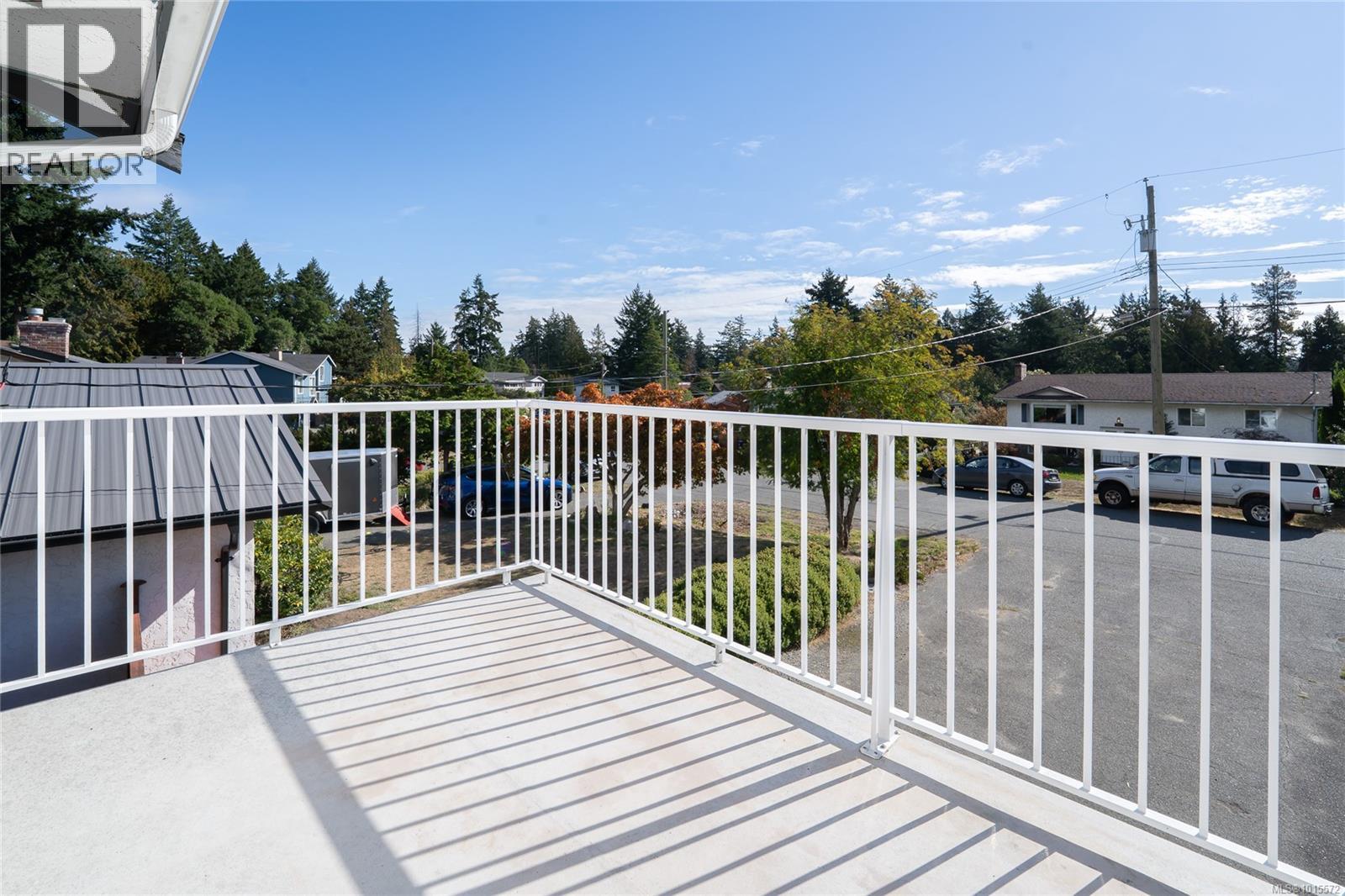 3062 Shoreview Dr, Langford