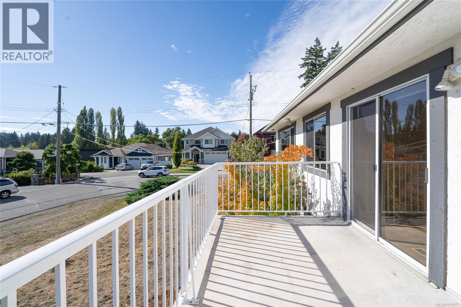 3062 Shoreview Dr, Langford