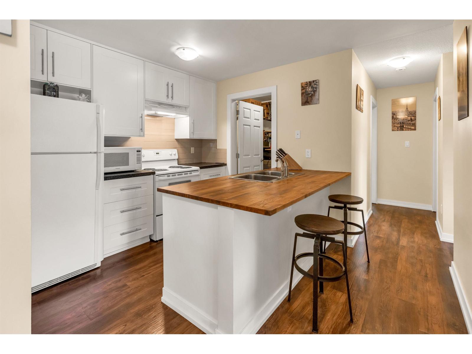 404 1750 MCKENZIE ROAD, Abbotsford