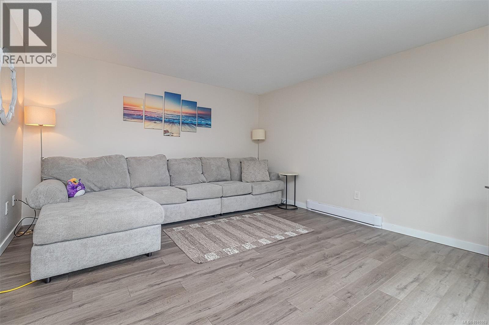 32 10070 Fifth St, Sidney