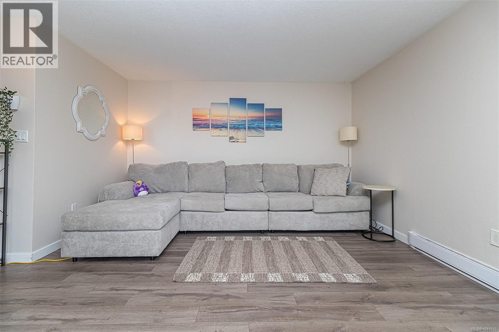 32 10070 Fifth St, Sidney